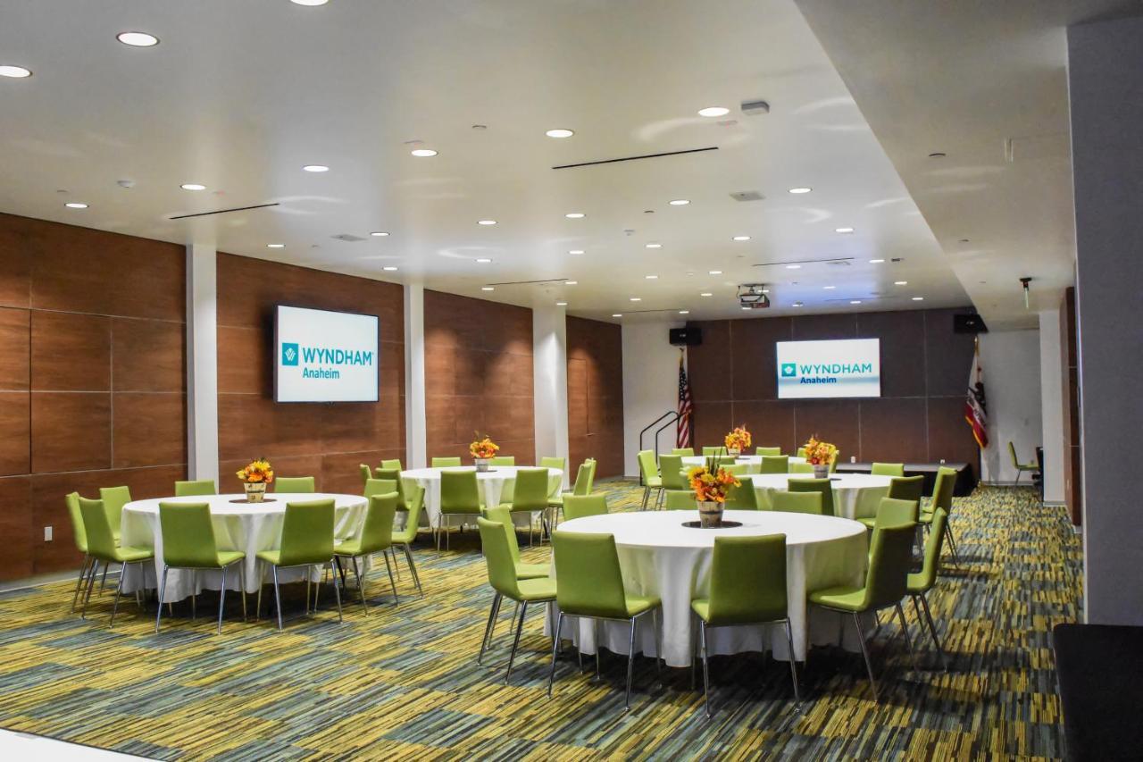 Wyndham Anaheim Hotell Eksteriør bilde